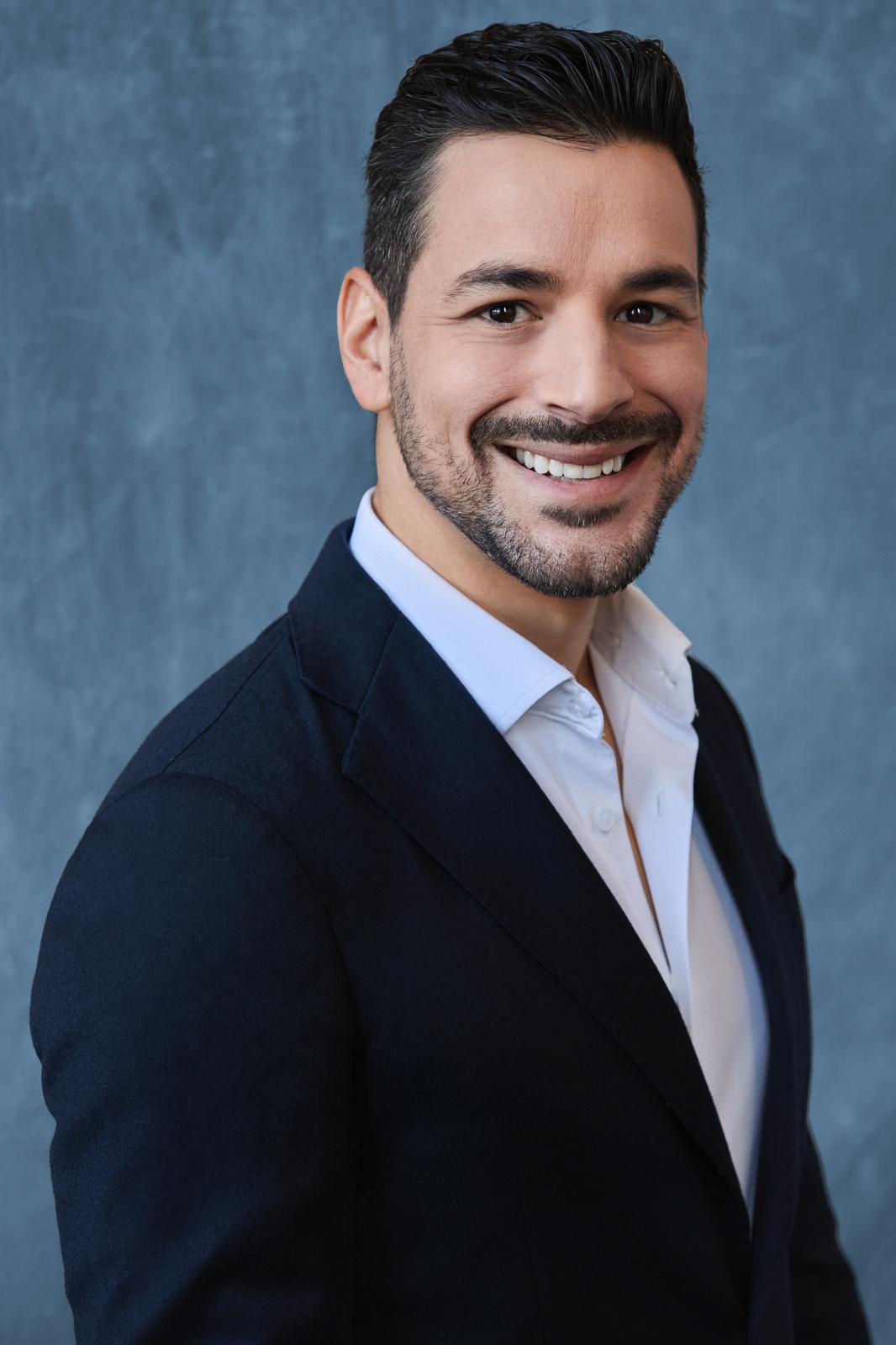 Dr. Filipe Santos, MD, PhD, MScCH, FRCPC